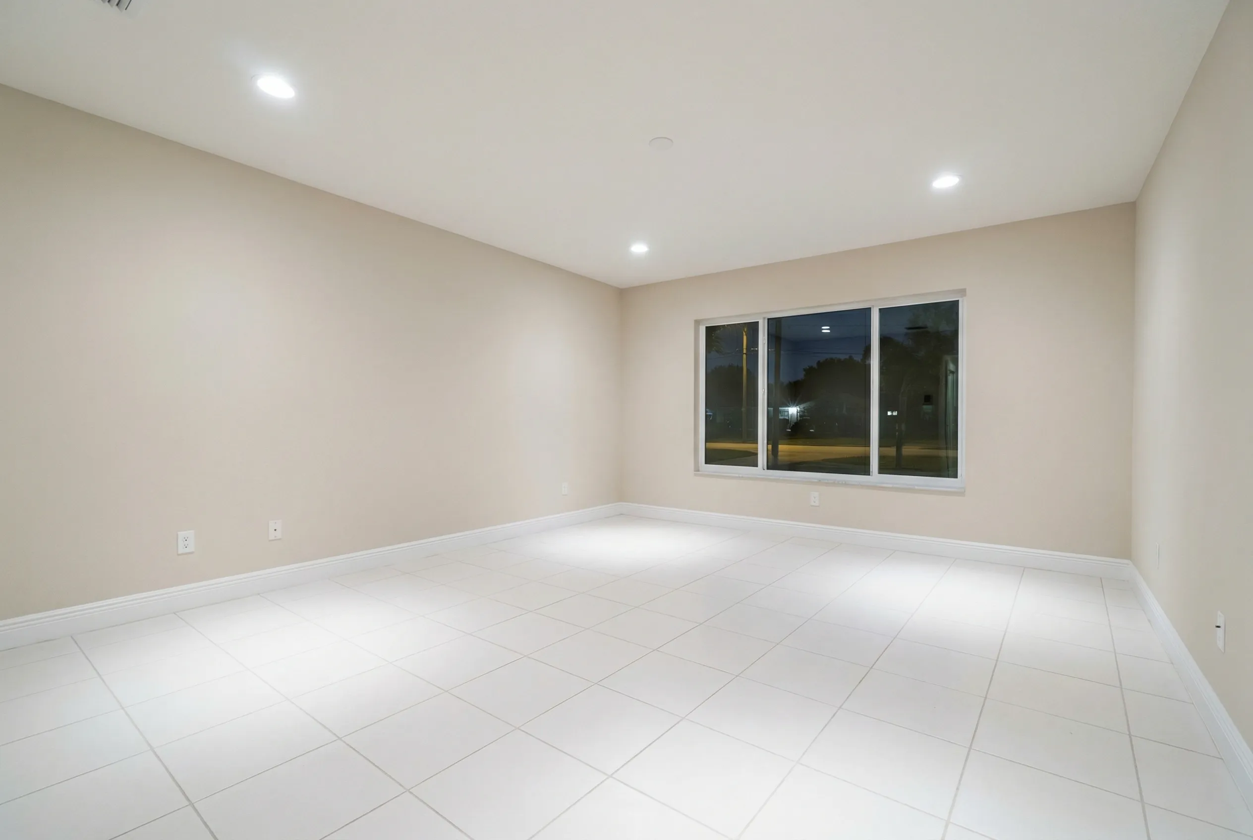 Virtually staged luxury living room by Desiome - before