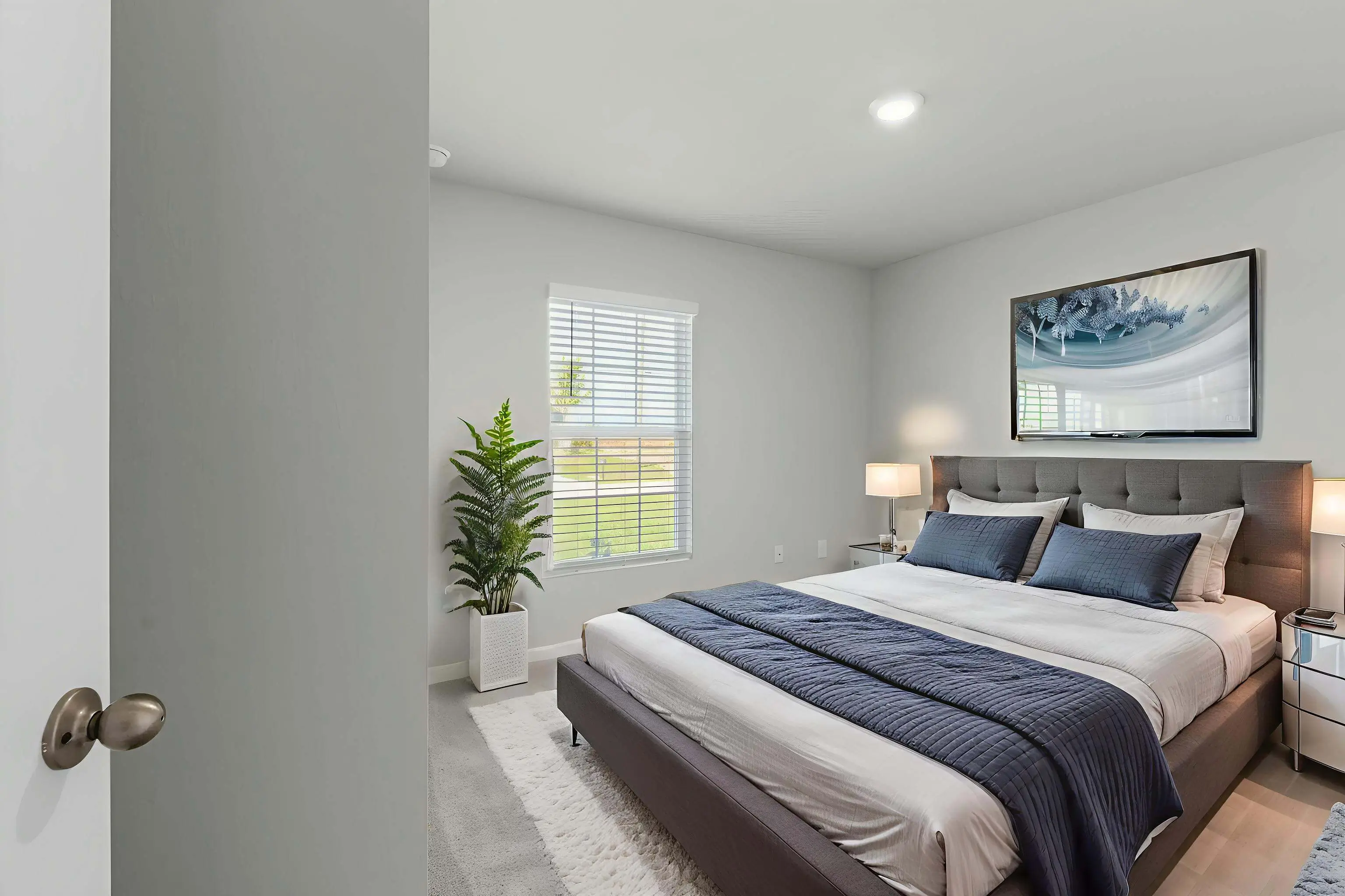 Virtually staged modern bedroom by Desiome